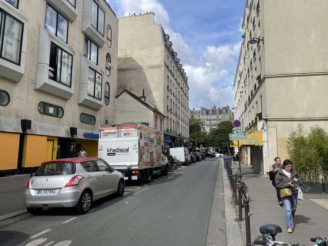 Autre à PARIS-20E