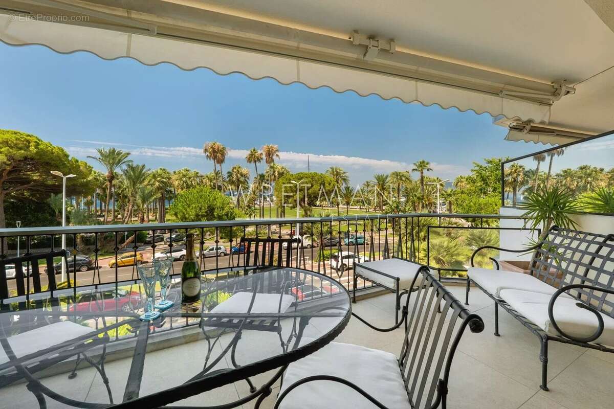 Exceptionnel appartement 5 pièces sur la Croisette avec terrasse vue mer et garage - Cannes Croisette - photo 21