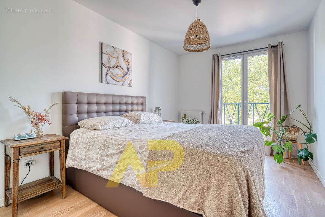 Appartement à LE PLESSIS-ROBINSON