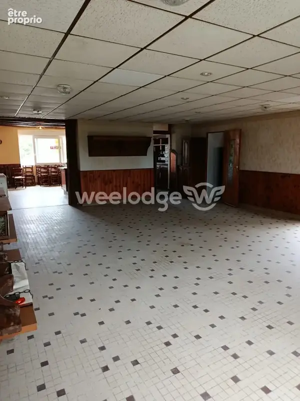 Commerce 258 m² à La Perouille  - photo 6