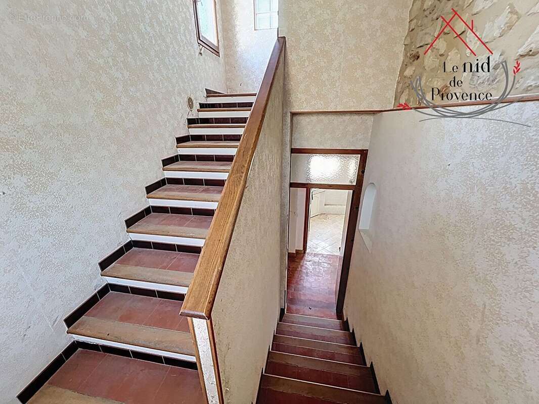 Maison à PERNES-LES-FONTAINES