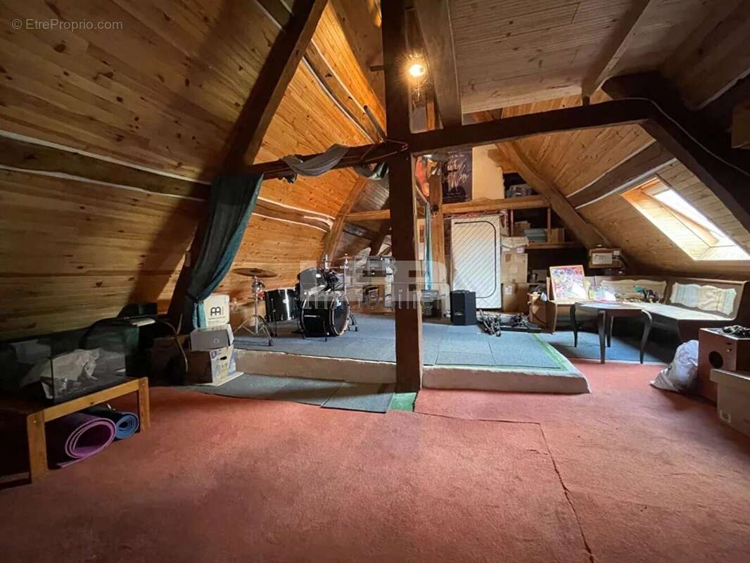 Maison à AUVERS-SUR-OISE