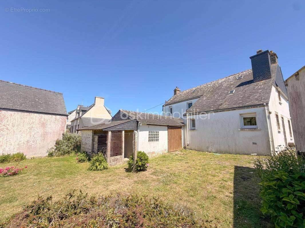 Maison à PLOUHARNEL