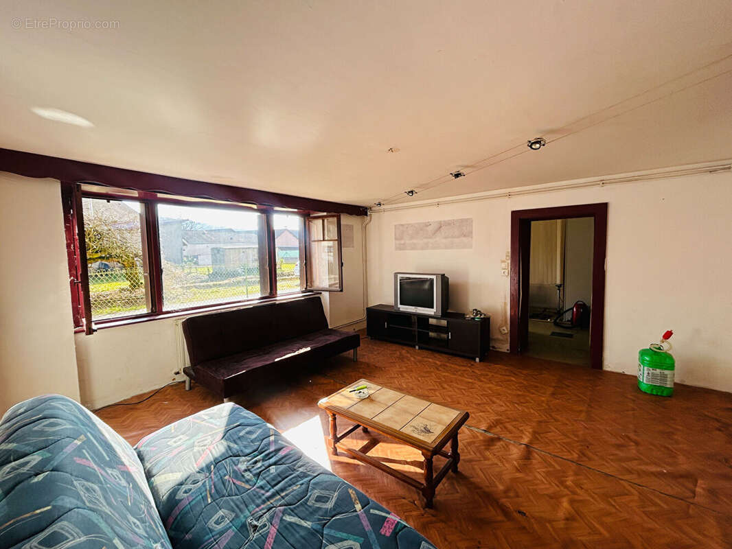 Maison à PROVENCHERES-SUR-FAVE