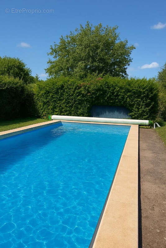 Maison à LONGCHAMP-SUR-AUJON