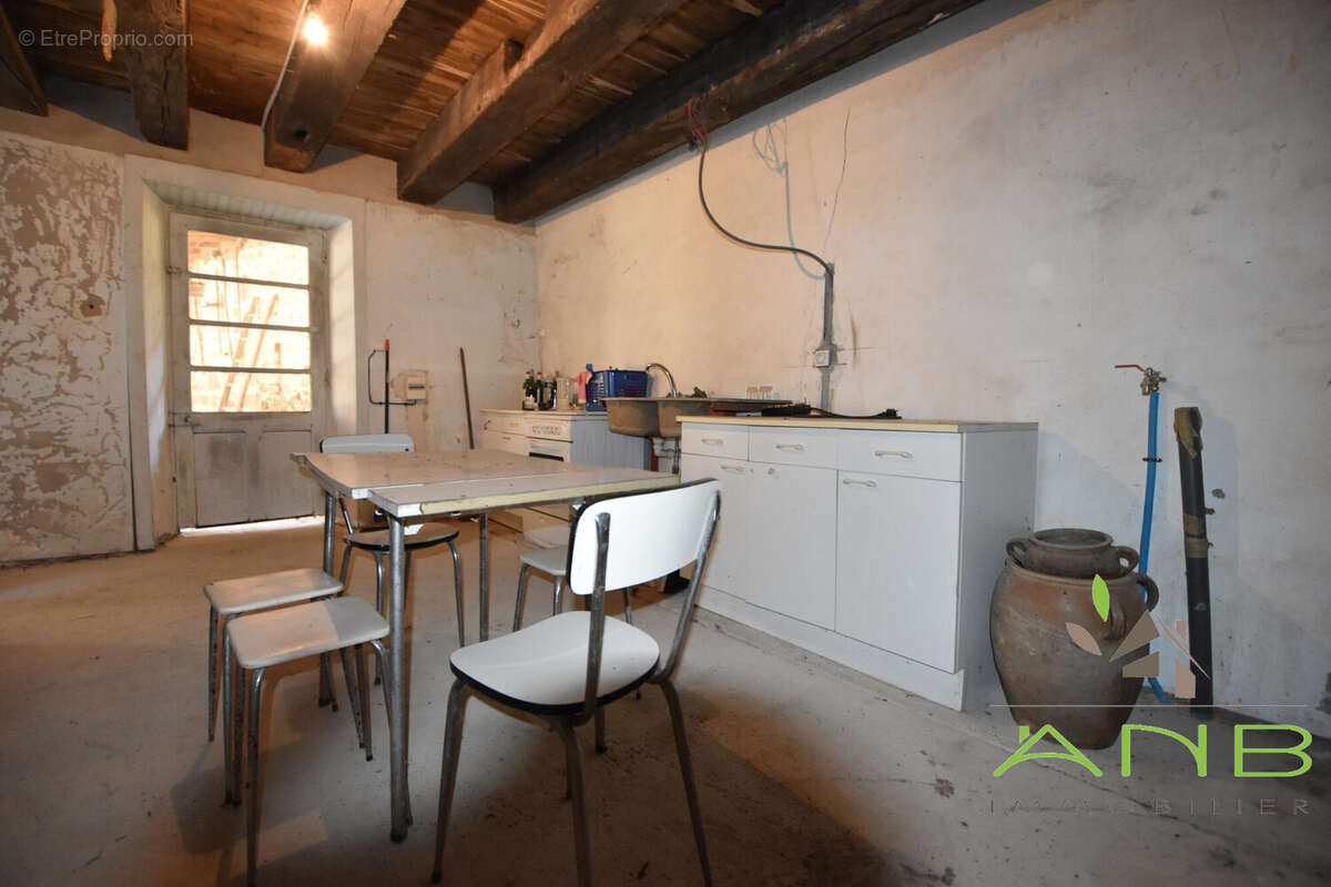 Maison à BUSSEROLLES