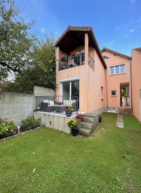 Maison à HOUILLES
