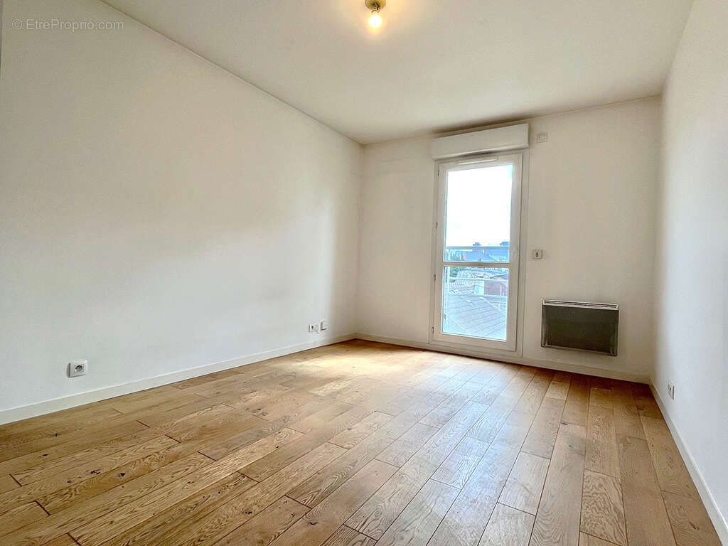 Appartement 74 m² à Argenteuil  - photo 8