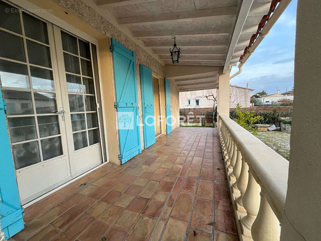 Maison à L&#039;ISLE-SUR-LA-SORGUE