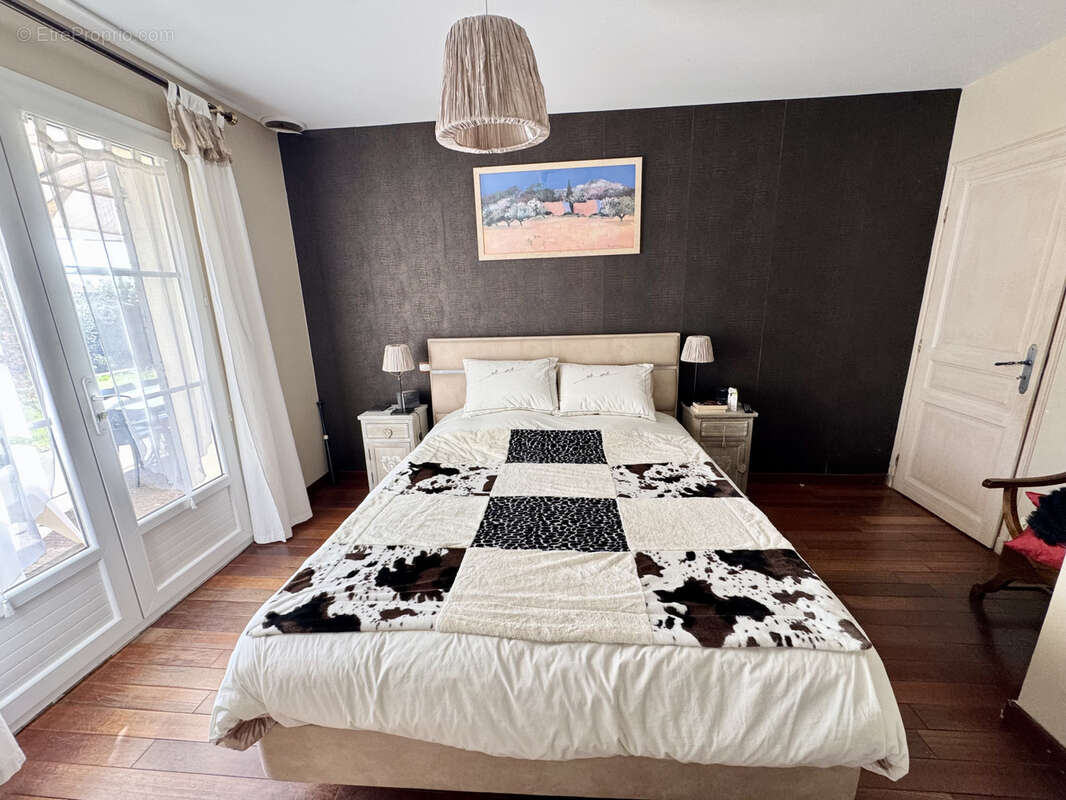 Maison à LA MOTTE-D'AIGUES