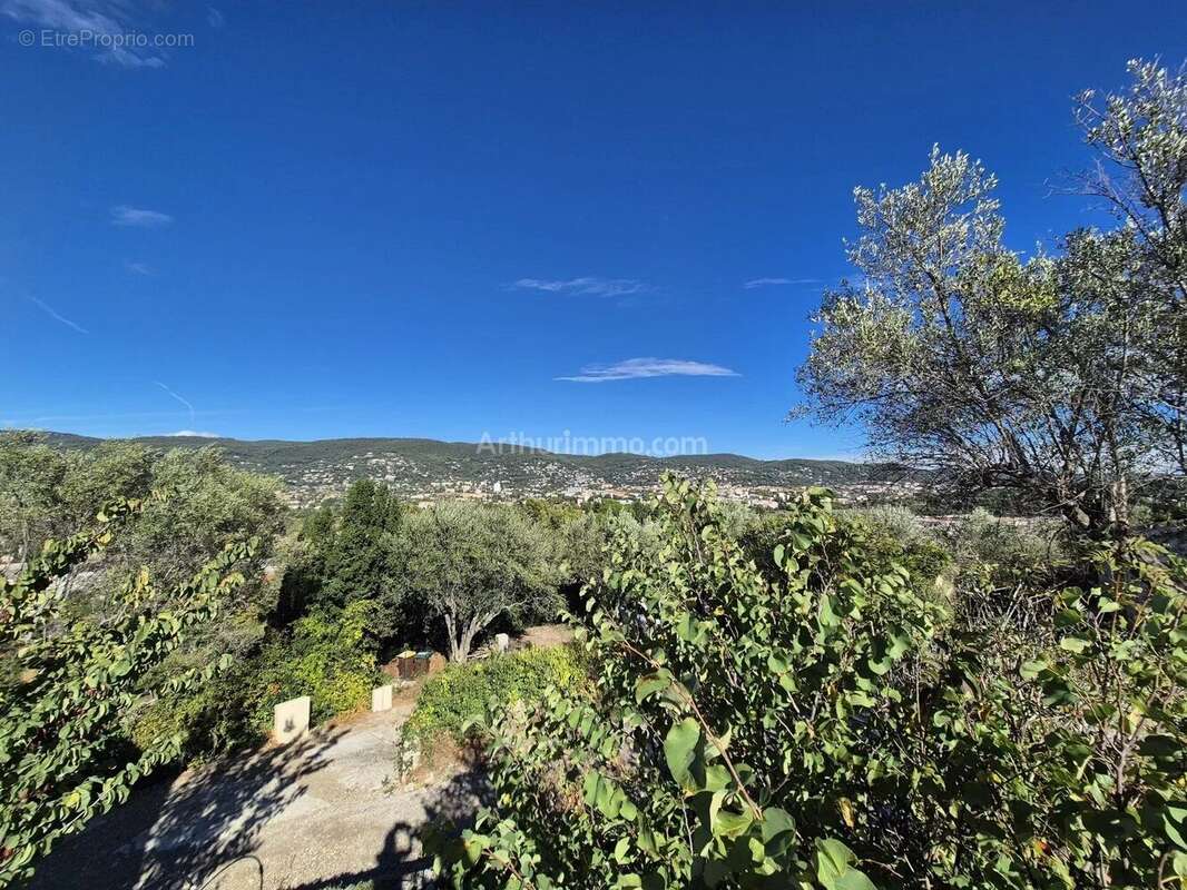 Appartement à DRAGUIGNAN