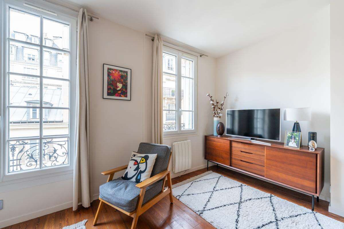 Appartement à PARIS-15E