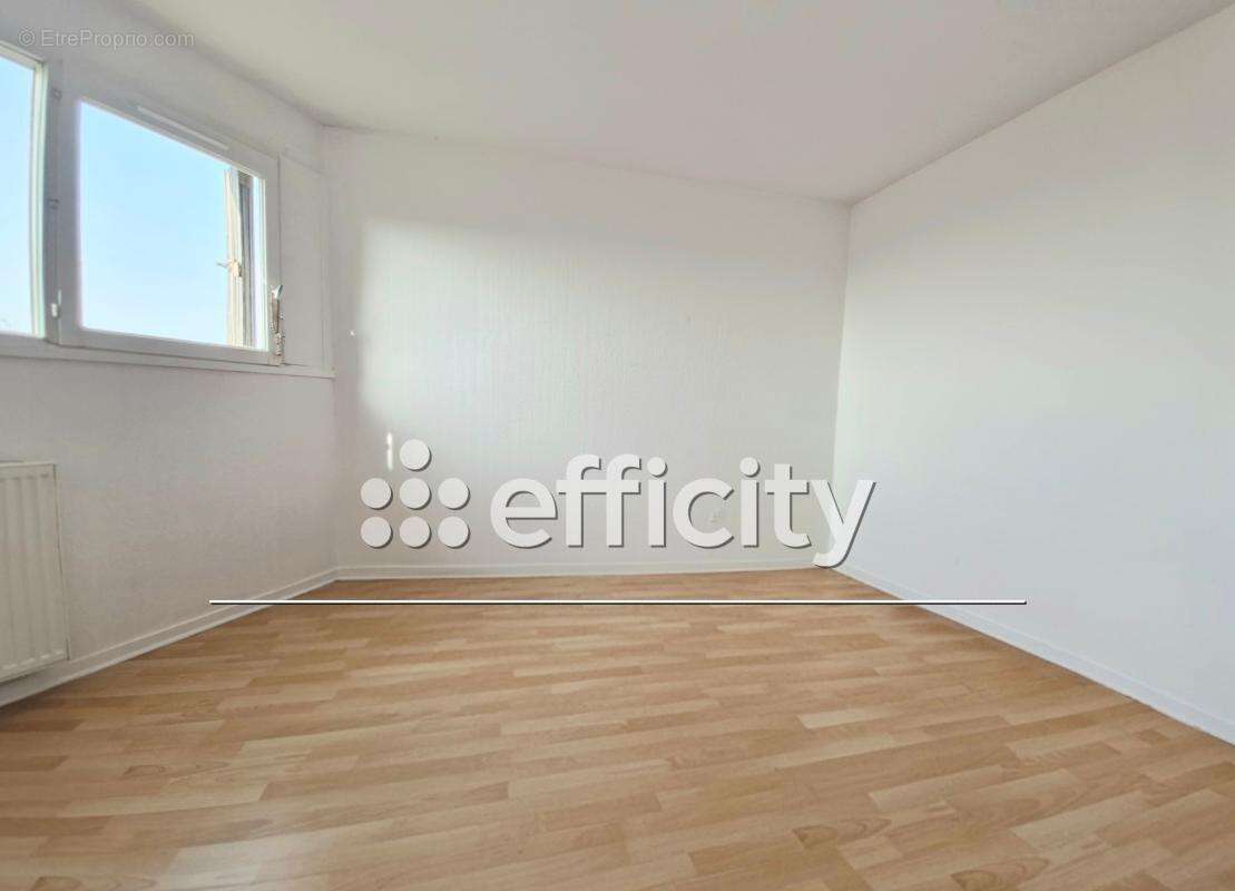 Appartement à CHAMPS-SUR-MARNE