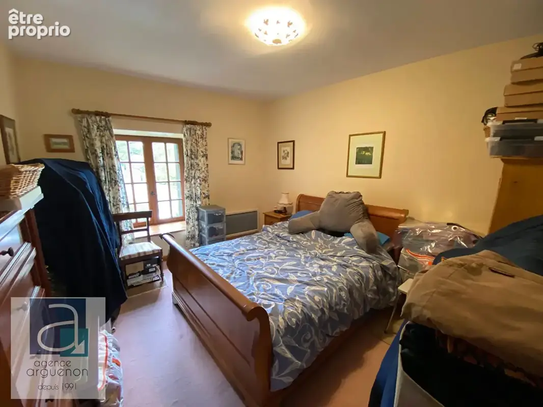 PLÉLAN-LE-PETIT : Élégante maison individuelle en pierre, sans vis-à-vis, dotée de charmants jardins paysagers ; située dans un  - photo 13