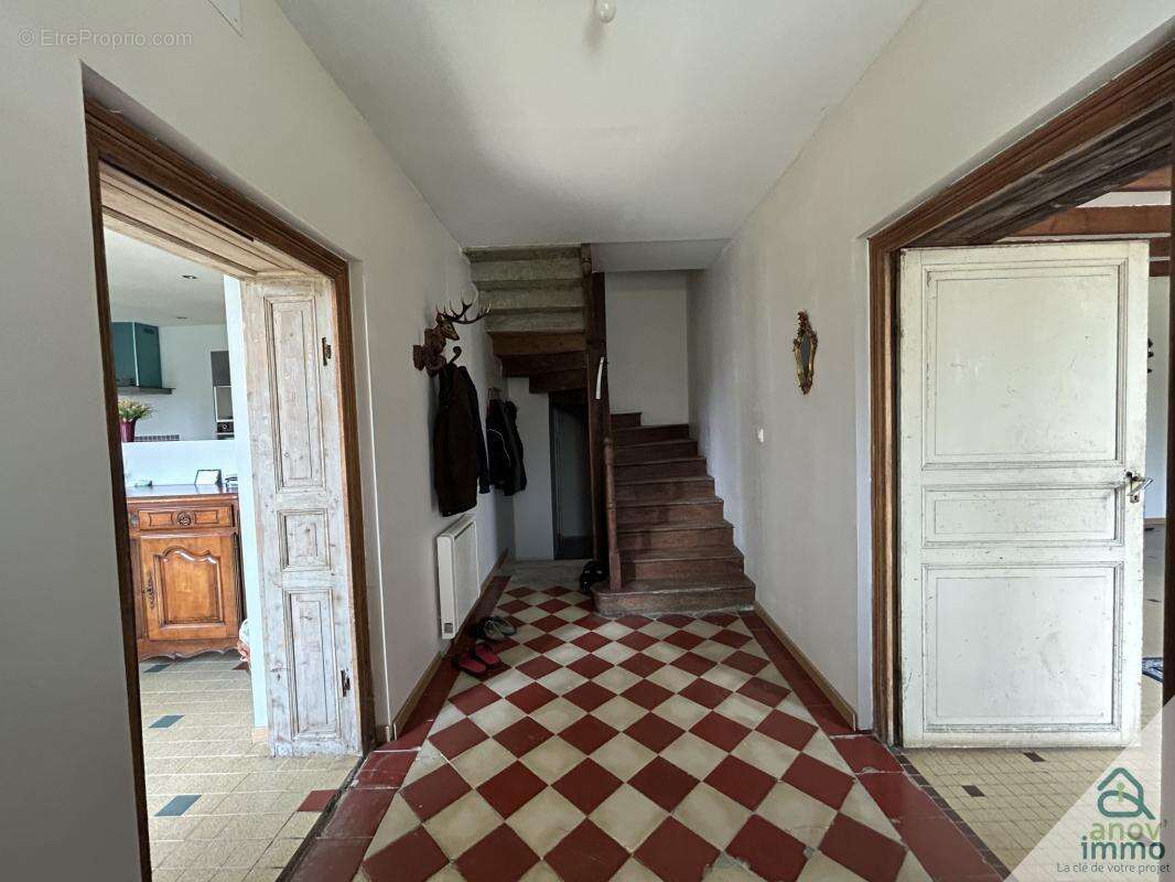 A vendre - ferme charentaise - verdille 14kms de rouillac - - photo 3