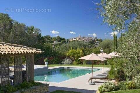 Maison à MOUGINS