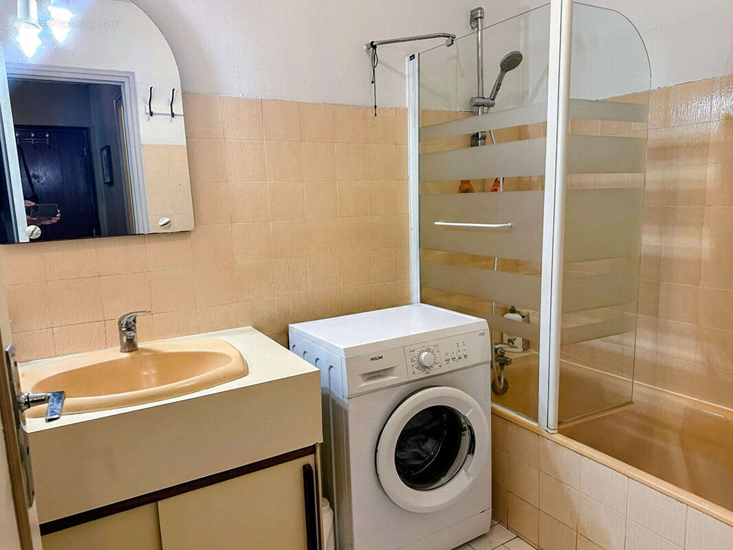 Nantes Guist'hau, Appartement avec VUE T2 de 50 m² DPE en D, cave et parking. - photo 7