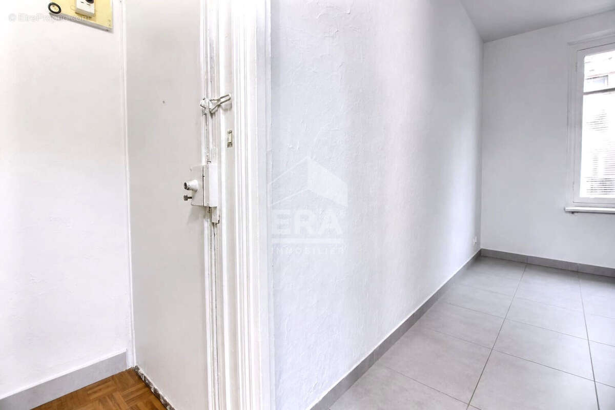 Appartement 31m² à saint-ouen-sur-seine - photo 8