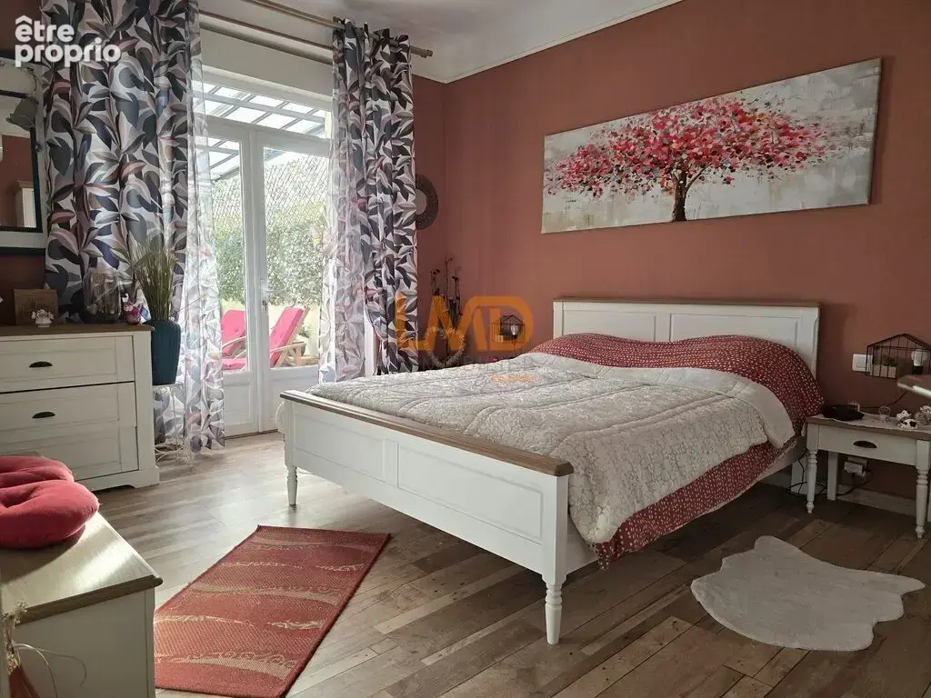 Appartement en ville : terrasse, garage et vue sur la colline ! - photo 12