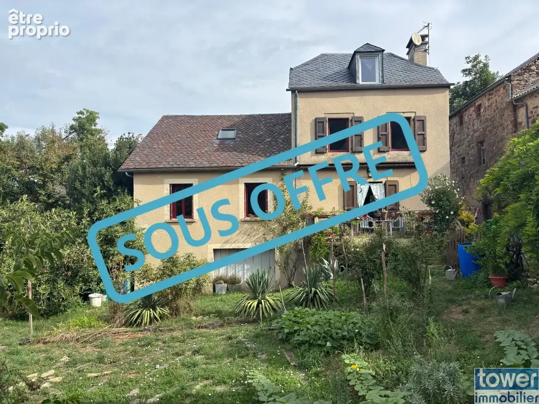 Maison à SAINT-LAURENT-D'OLT