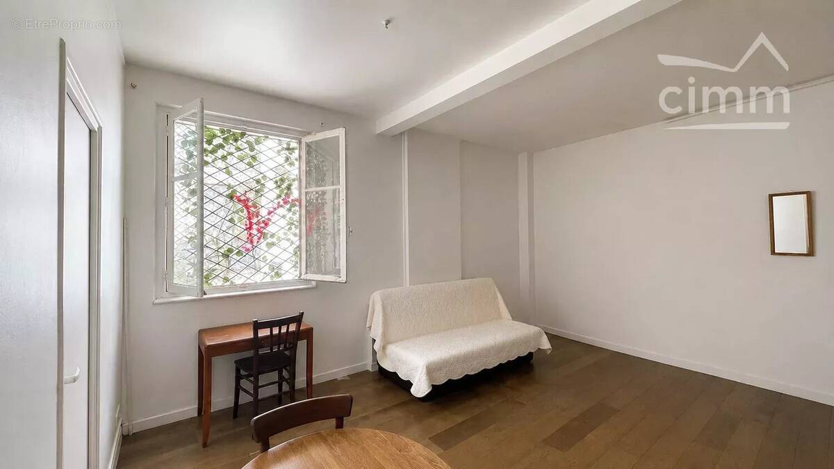 Appartement à PARIS-19E