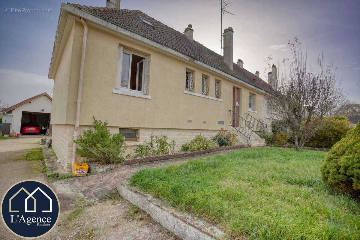 Maison à MAINTENON