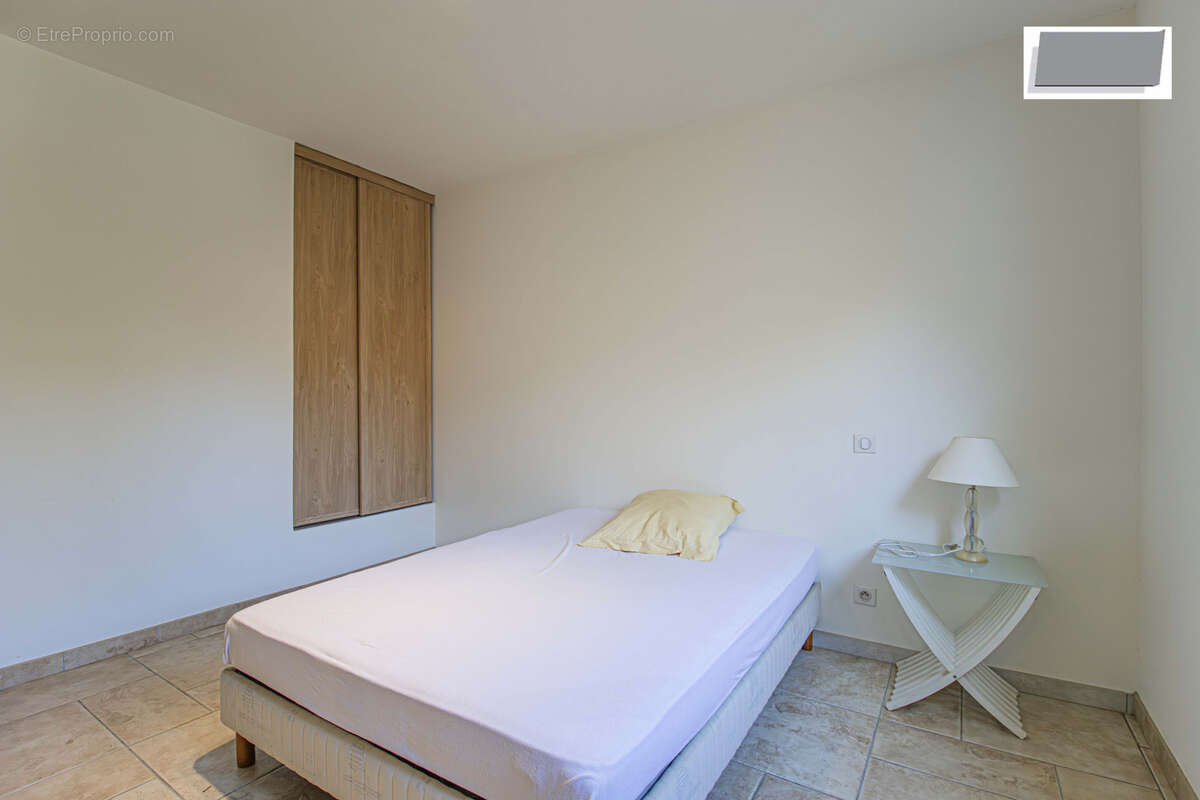 Maison à SIX-FOURS-LES-PLAGES