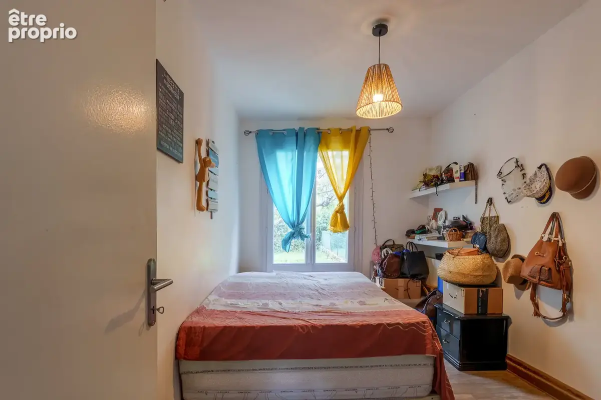 Exclusivite maison familiale 4 chambres mitoyenne d'un cote quartier saint leger joue les tours - photo 6