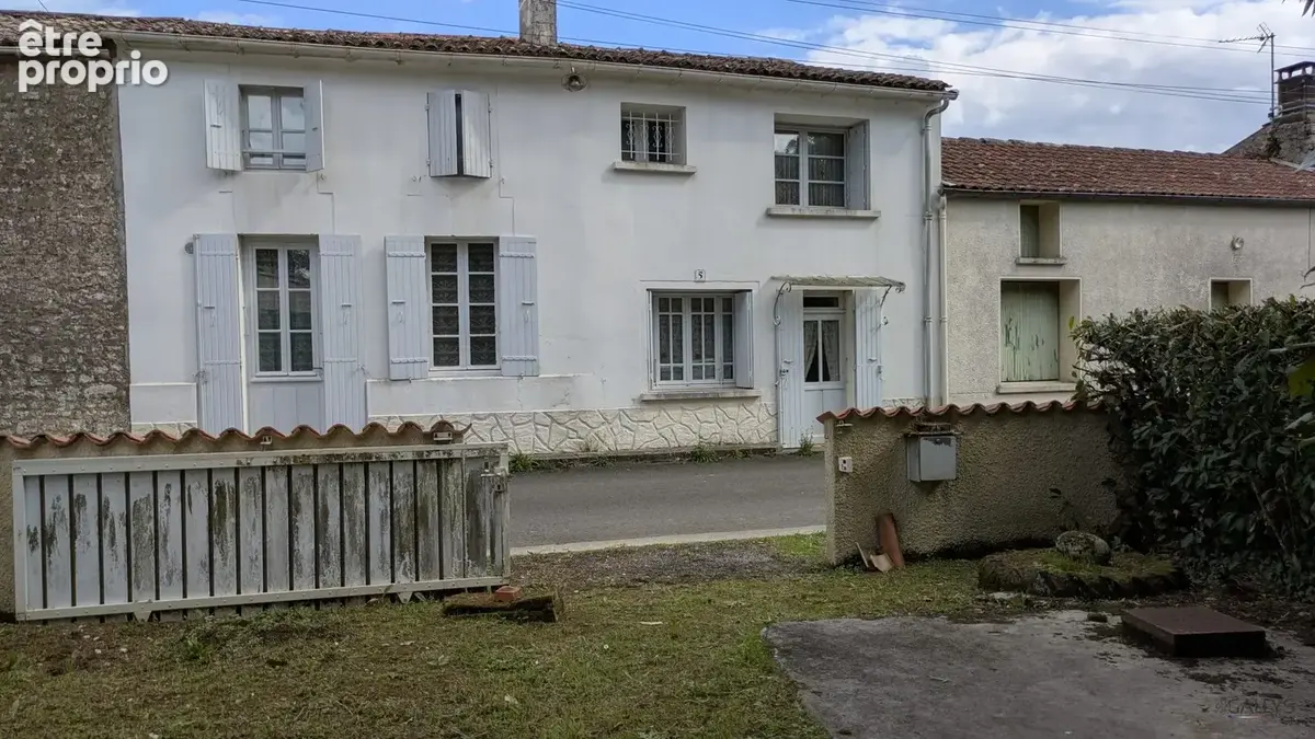 Maison 4 pièces 90 m² à vendre à Saint-Simon-De-Pellouaille (17260) - photo 2