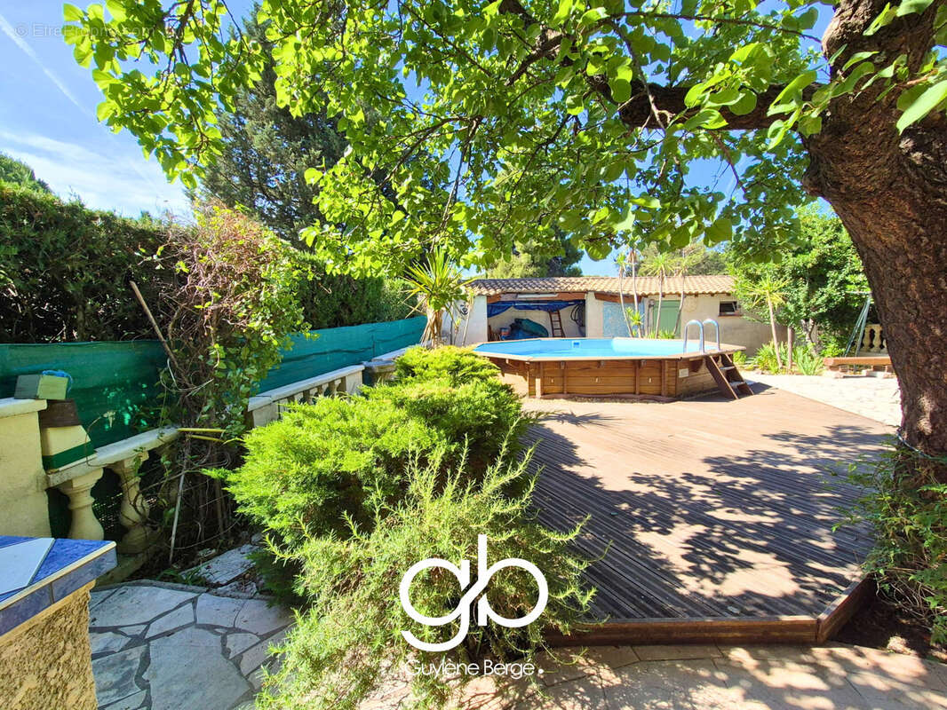 Maison familiale traditionnelle   4 chambres et combles   pergolas climatisée   piscine   dpe b   jacou - photo 2