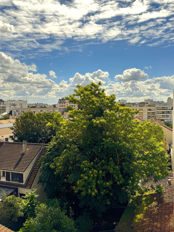 Appartement à LES LILAS