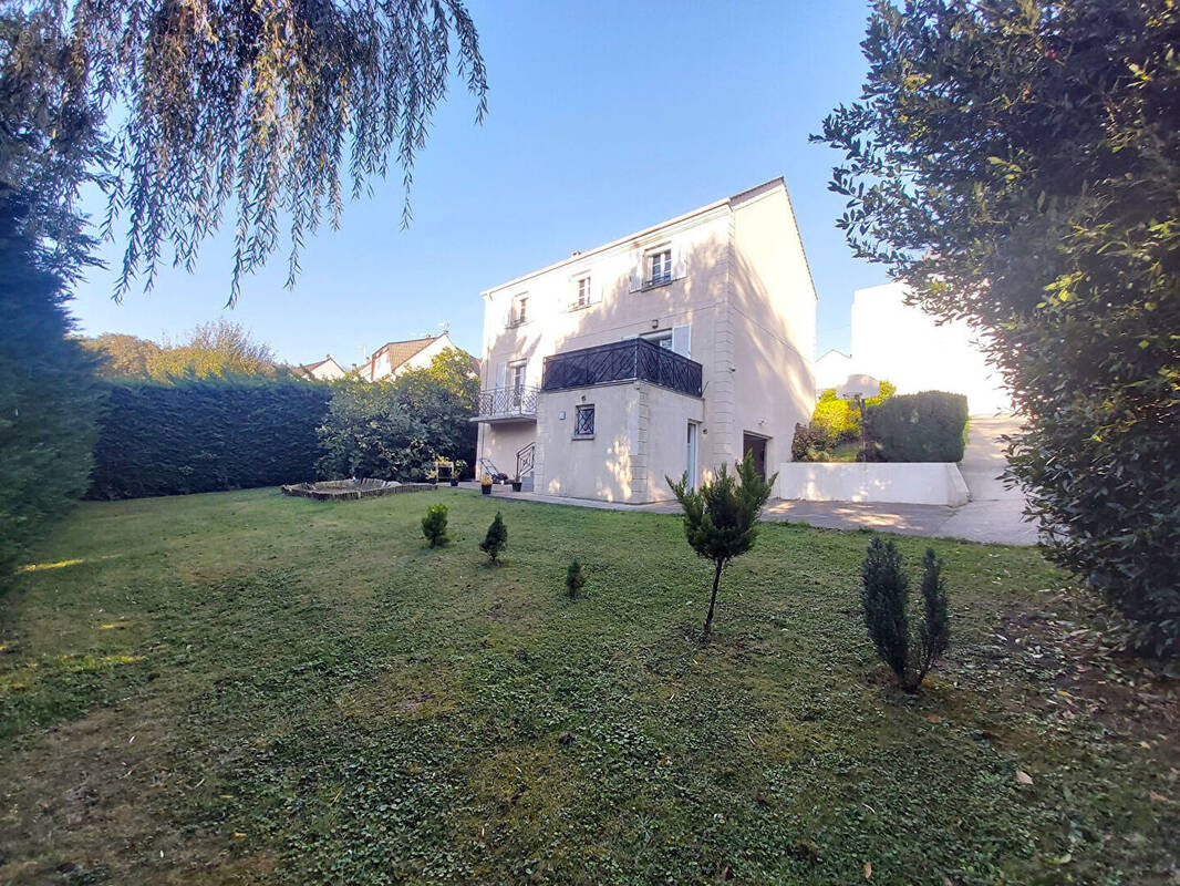Maison à NEUILLY-PLAISANCE