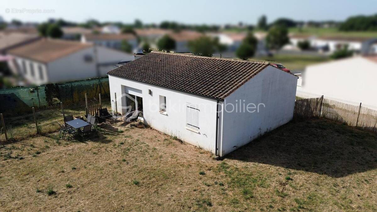 Maison à SAINT-JUST-LUZAC