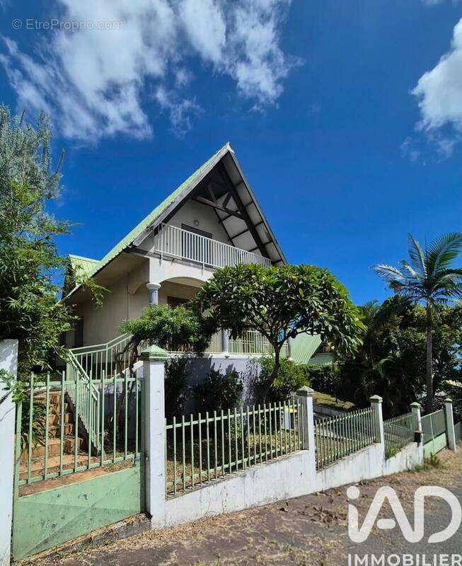 Photo 1 - Maison à LE TAMPON