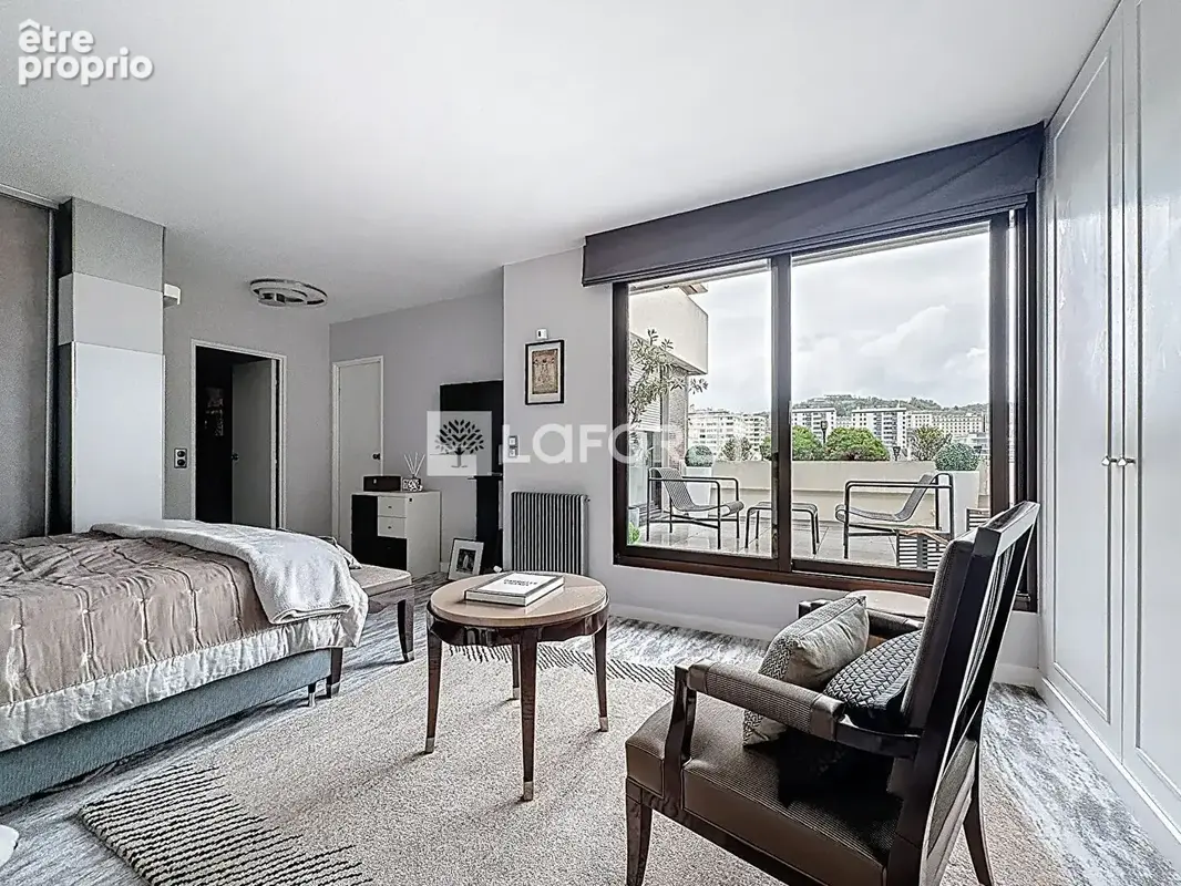 Appartement Suresnes 3 pièce(s) 100 m2 - photo 12