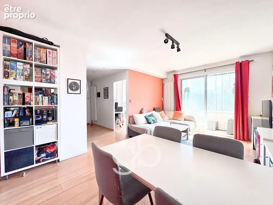 À vendre - t3 60m2 avec véranda et parking - montpellier antigone - photo 4