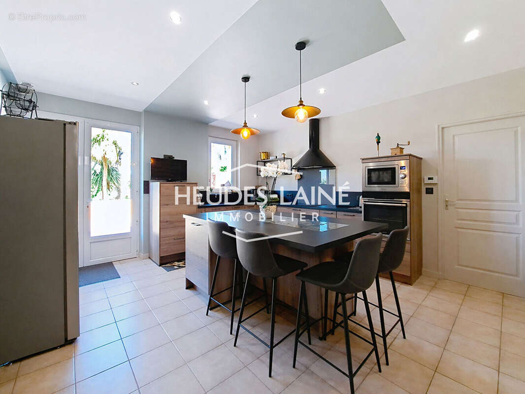 Maison à LES LOGES-MARCHIS