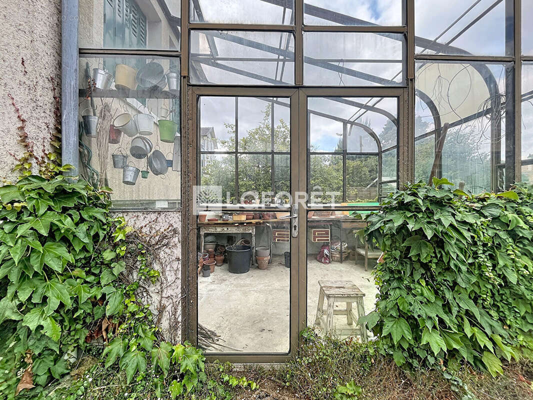Chatou limite Le Vésinet -  Maison familiale 5 chambres avec jardin, sous-sol total et proche gare Vésinet-Le Pecq - photo 14