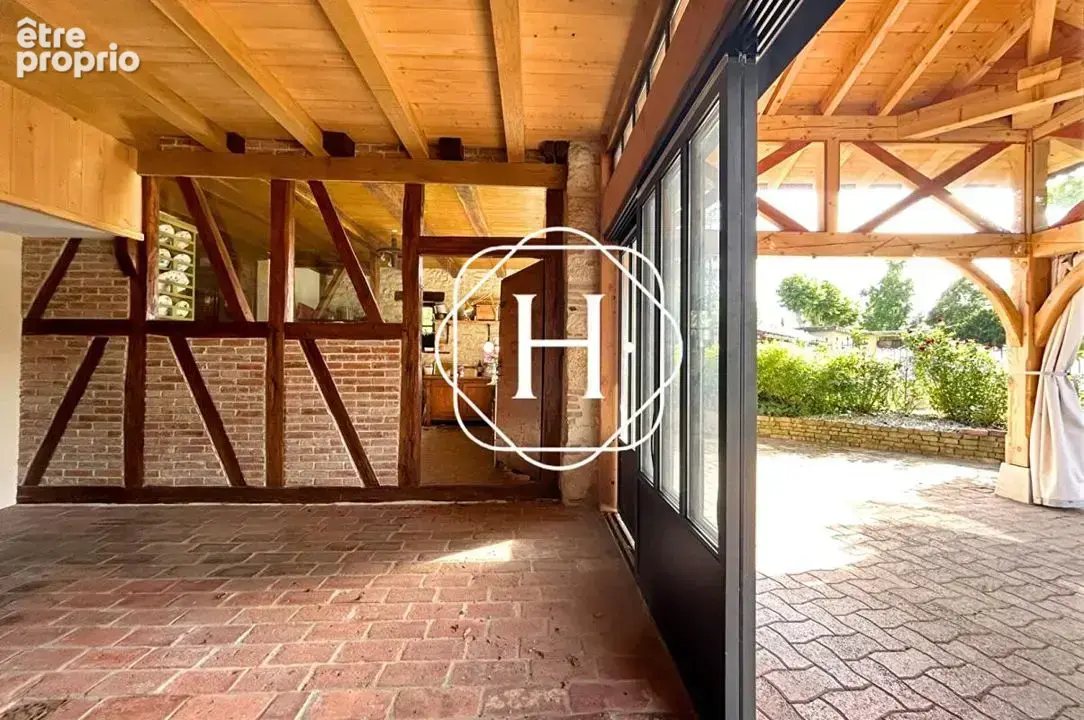 Maison 10 pièces 256 m² à vendre à Meillonnas (01370) - photo 10