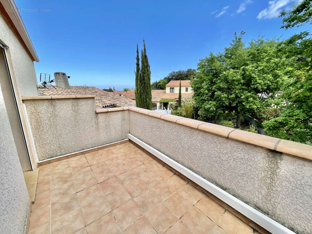 Maison à LAROQUE-DES-ALBERES