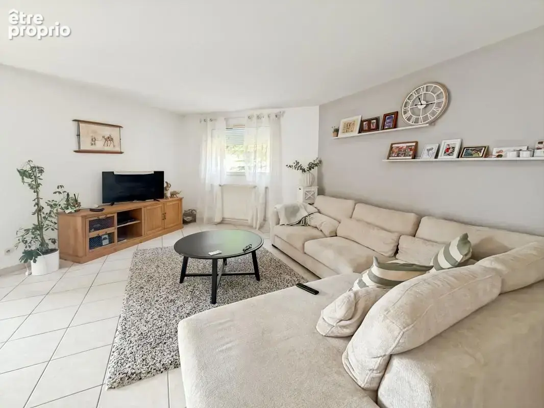 Saint-Georges-les-Bains — Maison Plain-pied 122m² familial dans un havre de paix - 4 chambres - Garage - photo 7