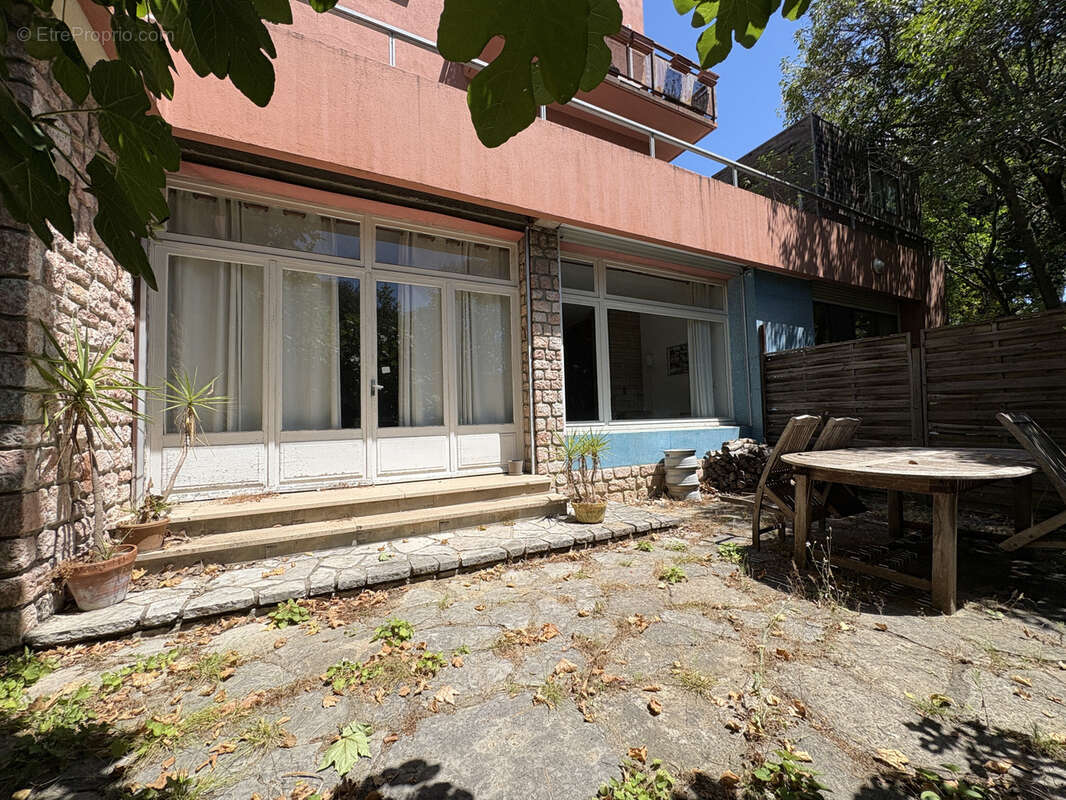 Montpellier Arceaux. Appartement bourgeois avec jardin privatif, terrasses & parking.. - photo 9