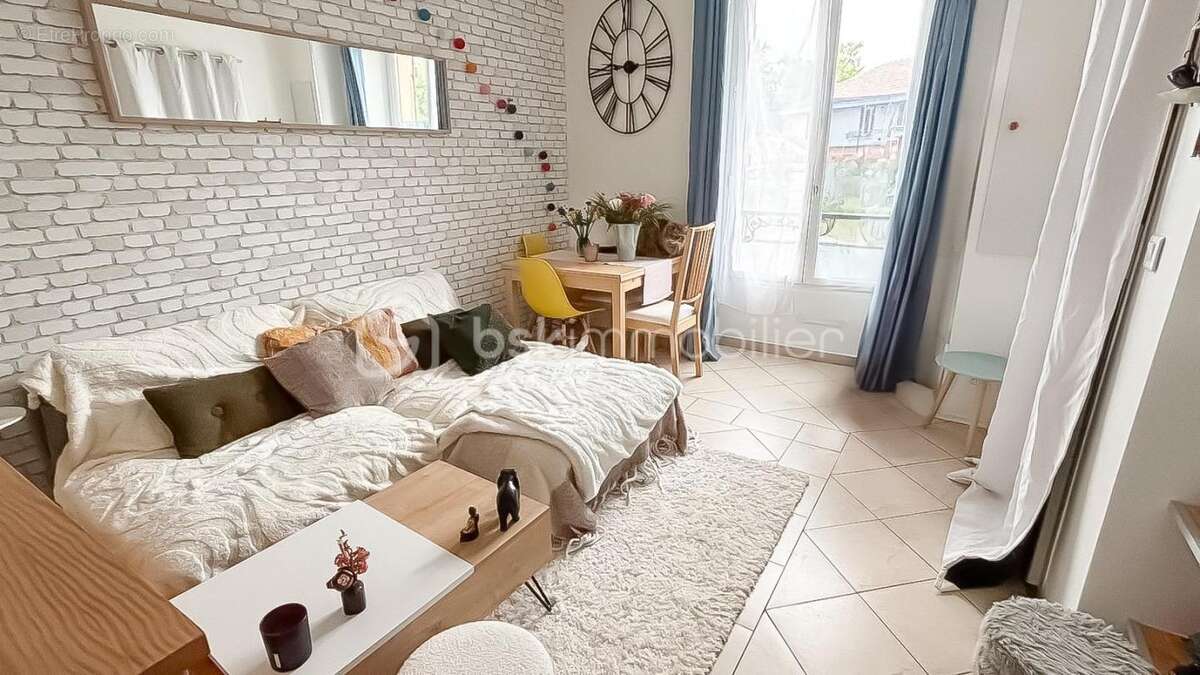 Appartement à GRETZ-ARMAINVILLIERS