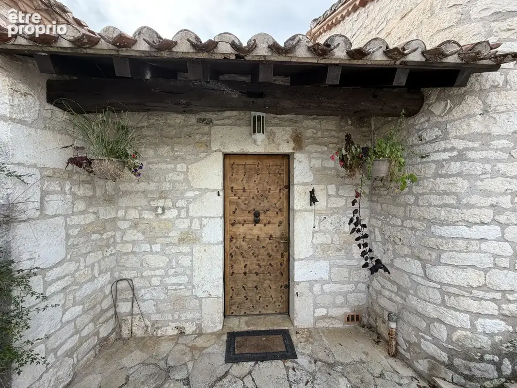 Propriété de caractère en pierre - photo 29