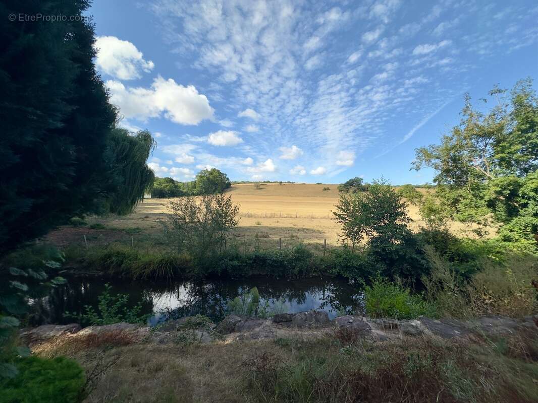 Maison 6 pièces avec terrain de 4 700 m² – Bord de rivière, belle vue sur la campagne – Bretteville-sur-Laize (14) - photo 23