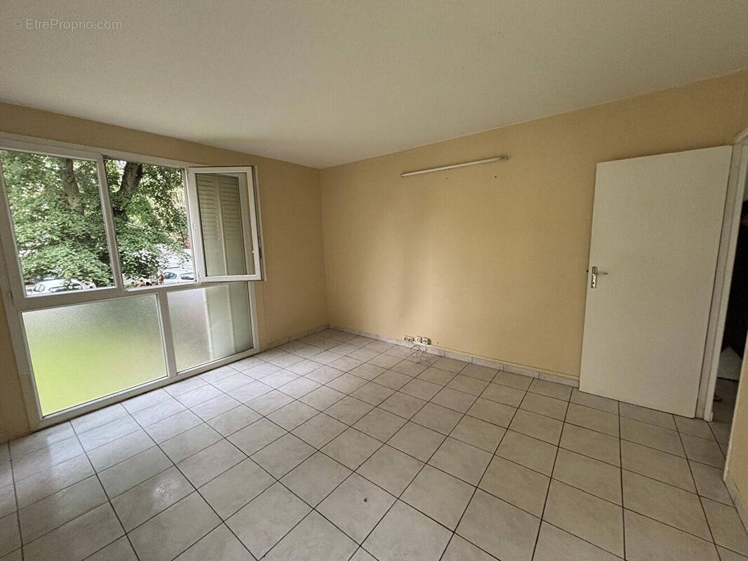 Appartement à SARCELLES
