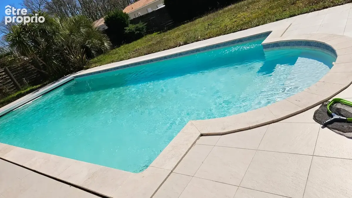 Maison à vendre SAINT JEAN D'ILLAC (33) - photo 5