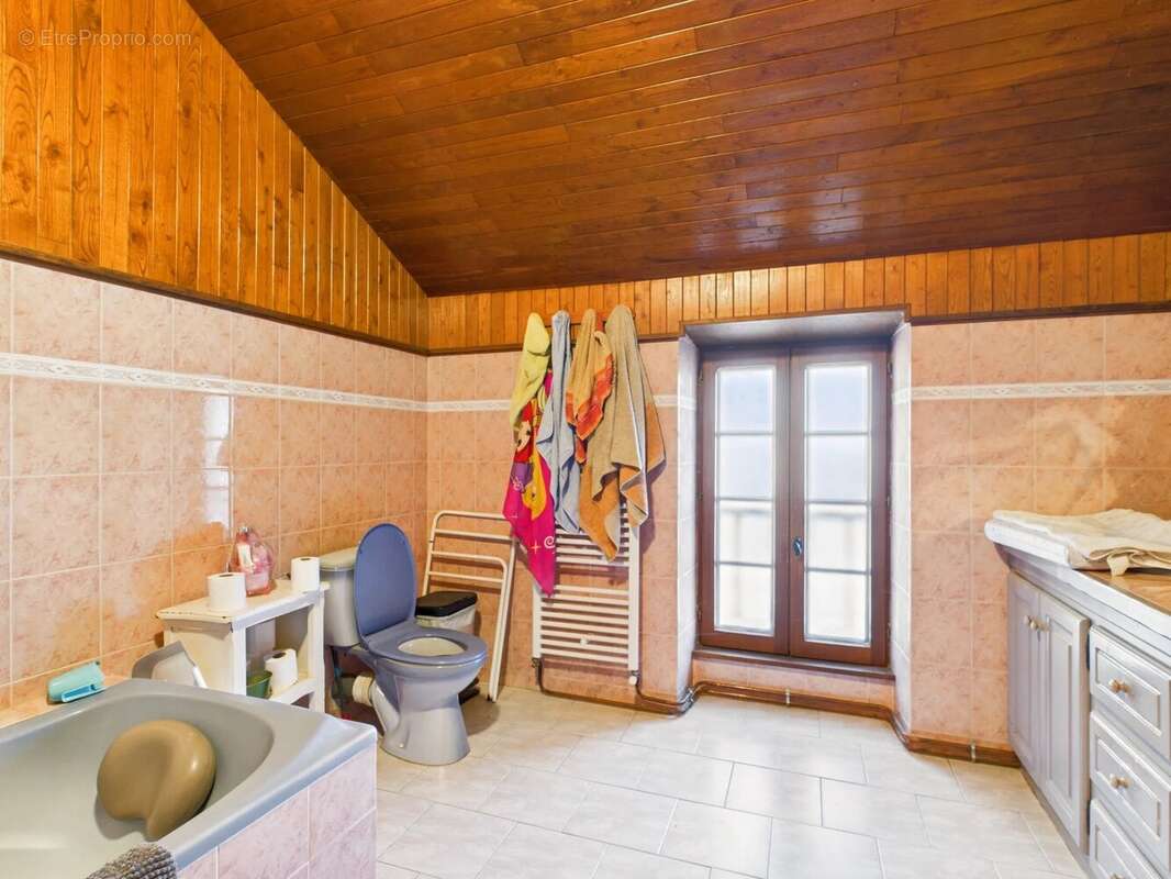 Maison à ABJAT-SUR-BANDIAT