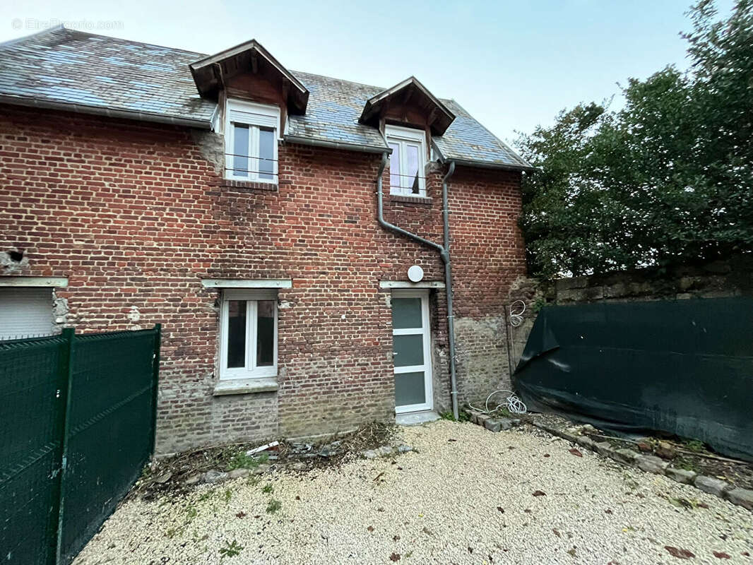 Appartement à LA FERE