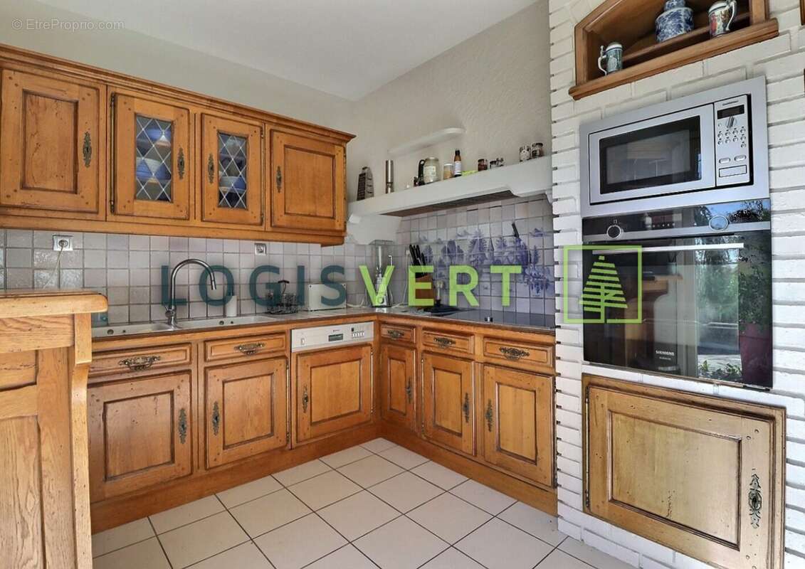 Maison 167 m² à Pecqueuse  - photo 3